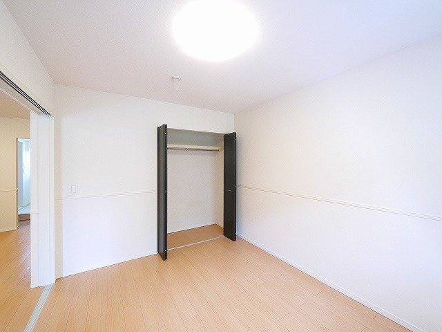 パークサイド学園前の子供部屋