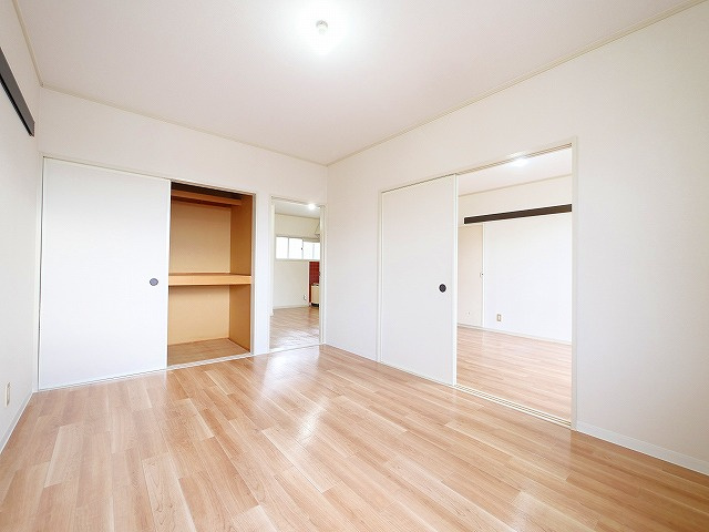 サンコート神殿Ｂの玄関|シンプルで使いやすい玄関です