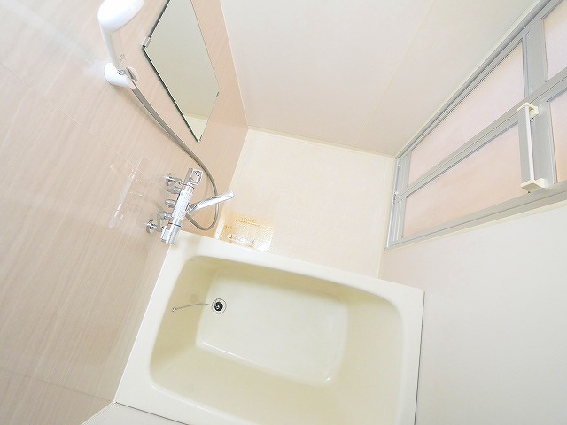 サンコート神殿Ｂの洋室|広々とした洋室です