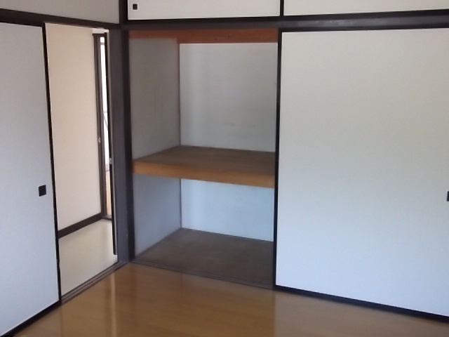 【寝室】 | サニーハイツ湯村 | 『サニーハイツ湯村』