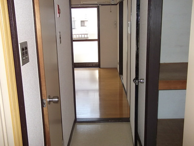 【エントランス】 | サニーハイツ湯村 | 『サニーハイツ湯村』