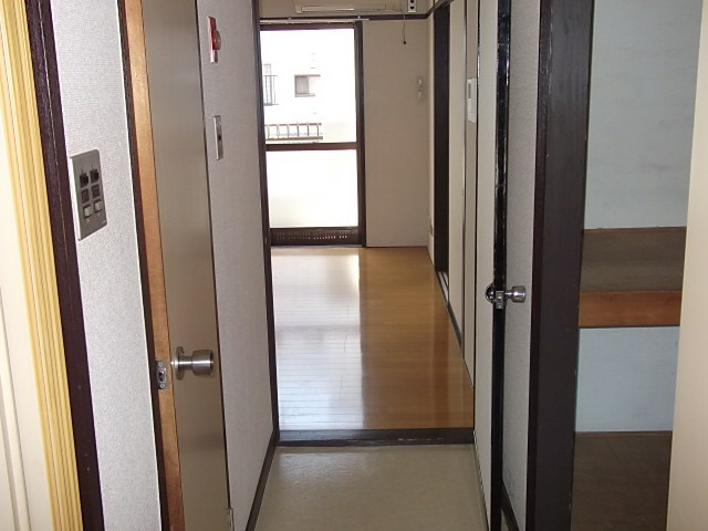 【エントランス】 | サニーハイツ湯村 | 『サニーハイツ湯村』