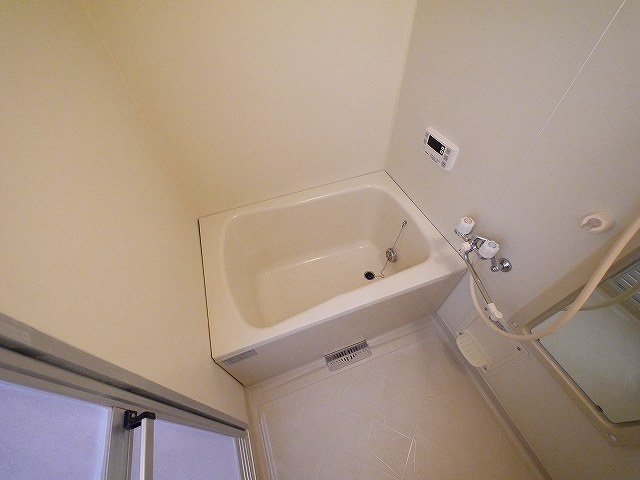 カーサ　ベルデ１の浴室|きれいなお風呂です