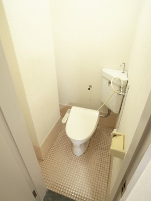 【トイレ】 | 千葉ゴールデンマンション | 角ダンクのお手洗い。レトロで好き♡