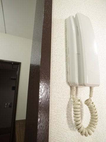 【セキュリティ】 | 千葉ゴールデンマンション | インターフォンで来客確認。