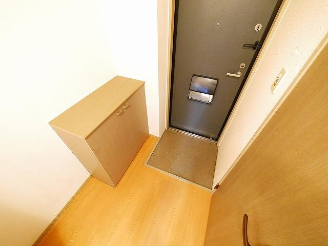 セジュール三笠Cの玄関|落ち着いた玄関です