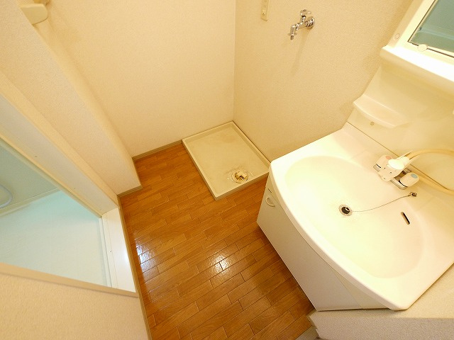 セジュール三笠Cの洗面所|脱衣スペースもあります