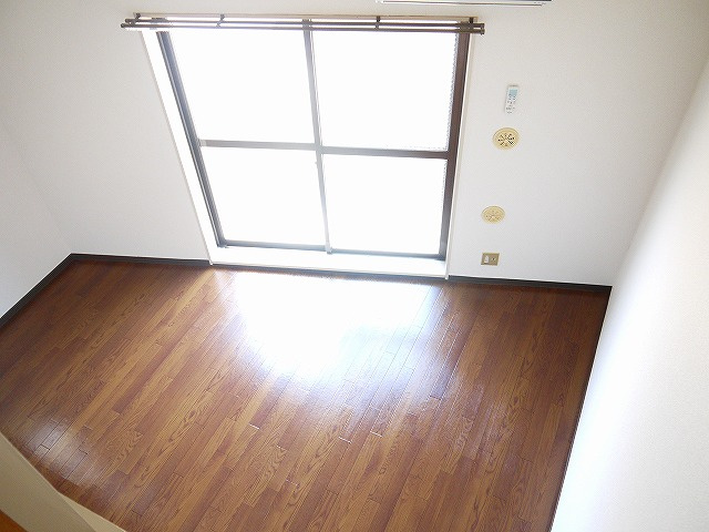 リバーヒル帝塚山の寝室