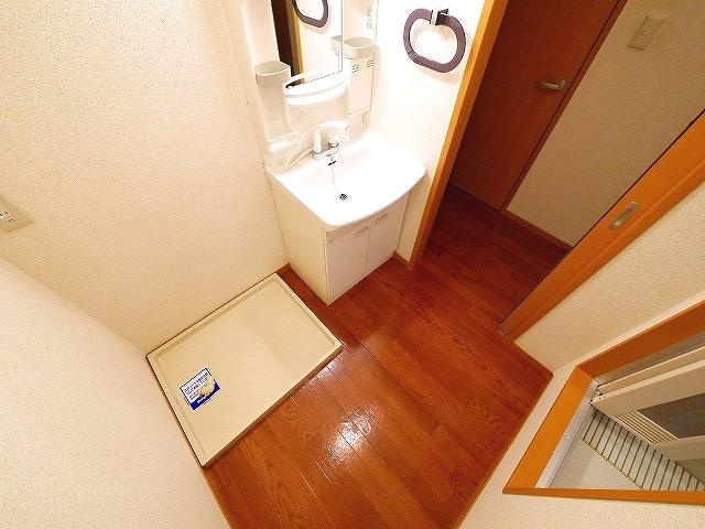 シャルマン（西大寺小坊町）の設備|室内洗濯機置き場