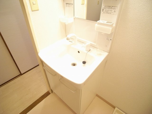 【独立洗面台】 | メゾン三島