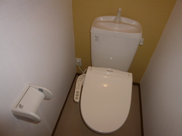 リジェールのトイレ|温水洗浄便座