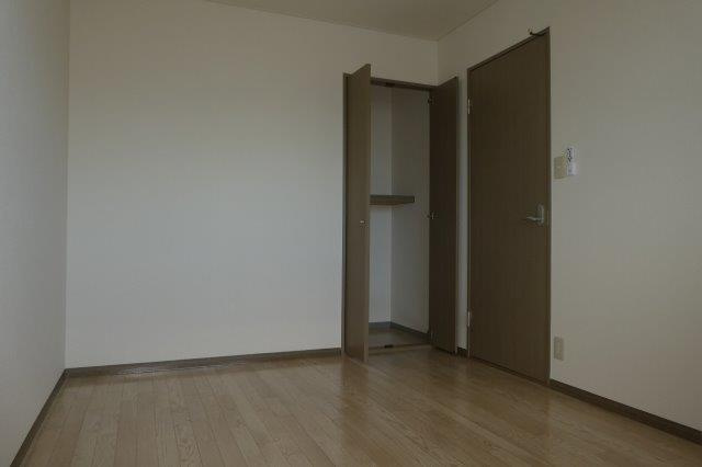 クレストールの寝室|洋室