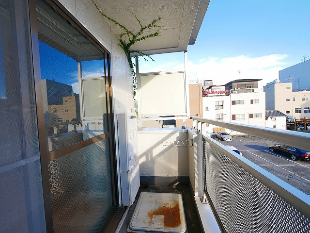 北羅マンションのバルコニー