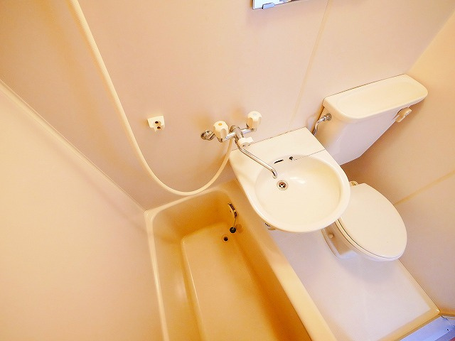 北羅マンションの浴室