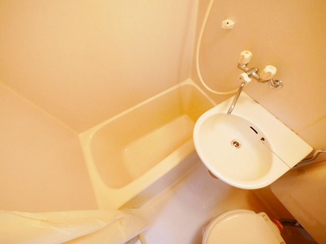 北羅マンションの浴室