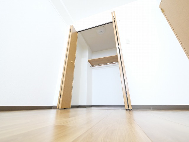 ローレルスクエア登美ヶ丘第1期1番館の収納