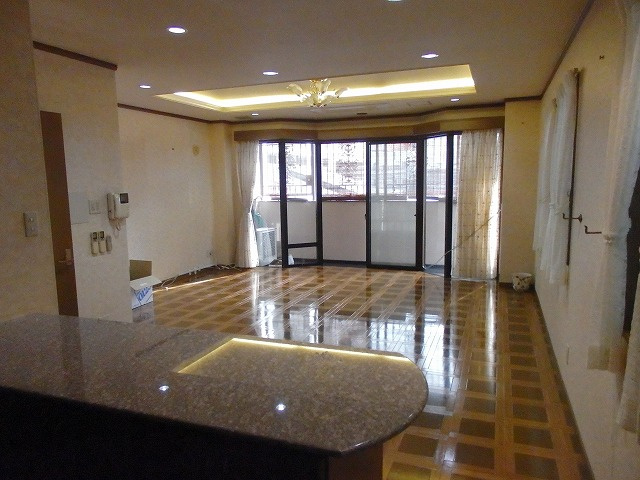 【居間・リビング】 | サンビルダー春日野道