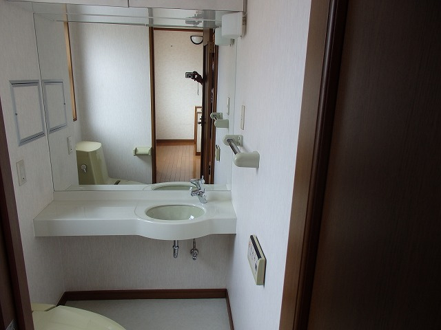 【洗面所】 | サンビルダー春日野道