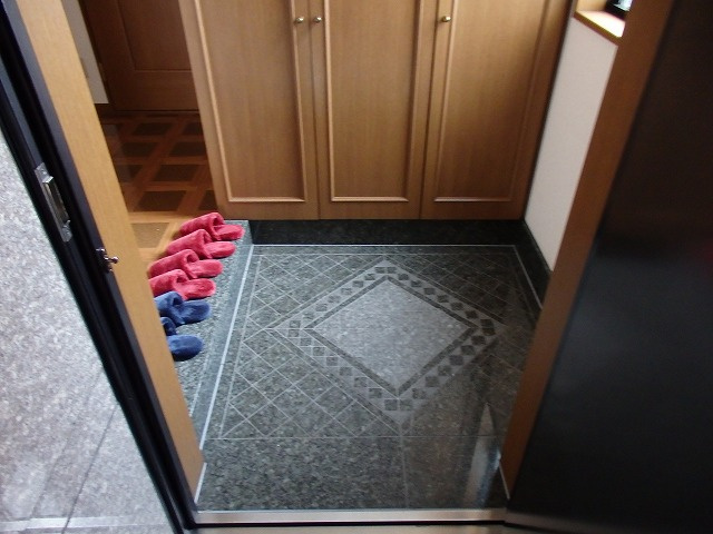 【玄関】 | サンビルダー春日野道