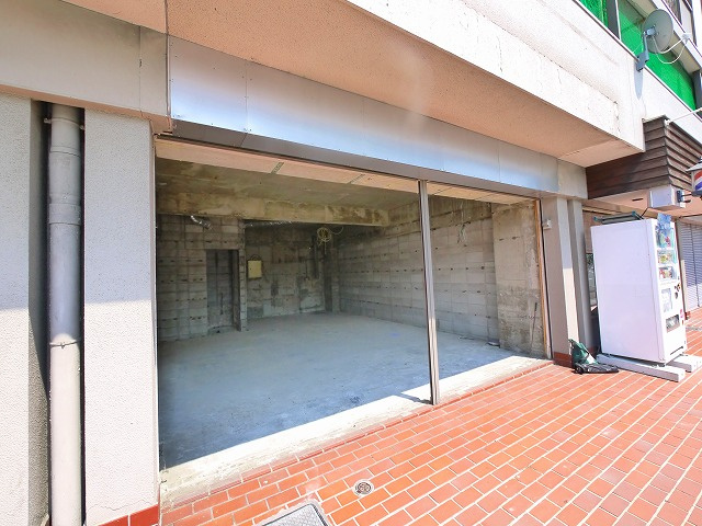 近鉄東生駒コーポの外観