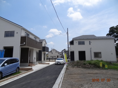 【前面道路含む現地写真】 | さいたま市西区三橋6丁目　新築分譲住宅全1棟
