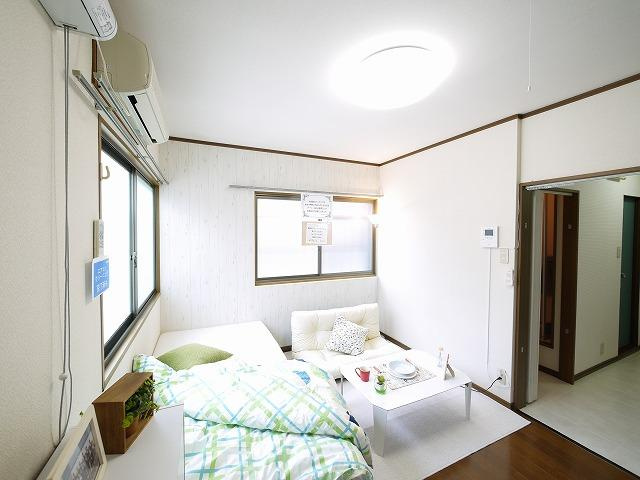 桜館の洋室|明るい洋室です