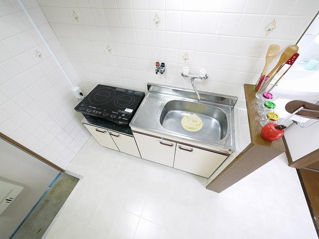 桜館のキッチン|お料理しやすいキッチンです