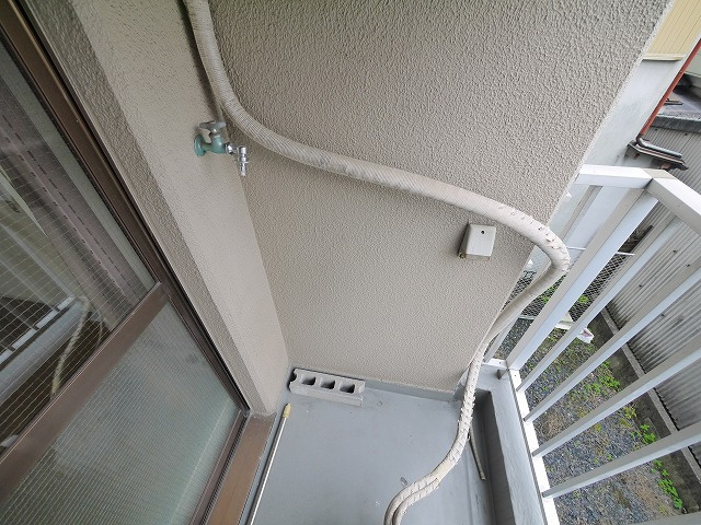 サンハイツ新大宮の設備|洗濯機置き場です
