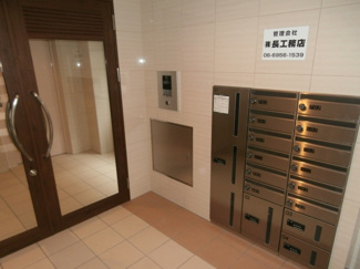 【エントランス】