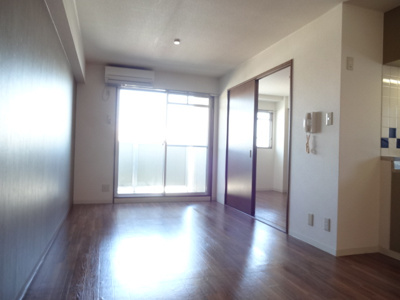 【居間・リビング】 | メロディーハイム九条