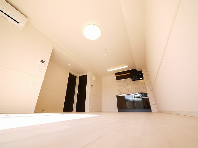 メゾンドココの洋室|使い勝手のいい洋室です