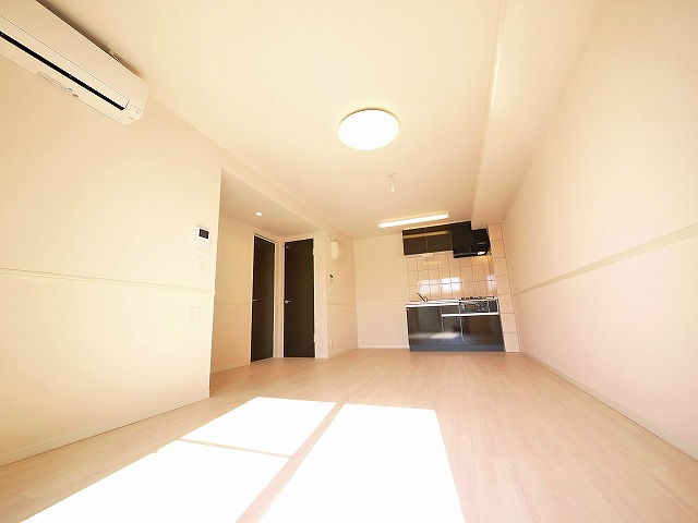 メゾンドココの洋室|広々とした洋室です