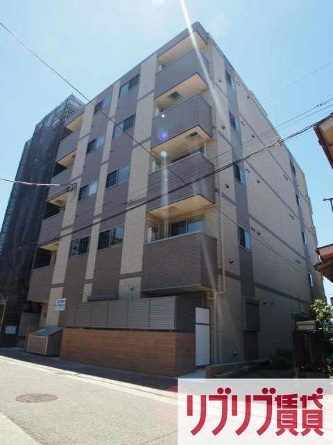 シンシア三番館