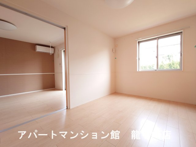 ルプラBの寝室