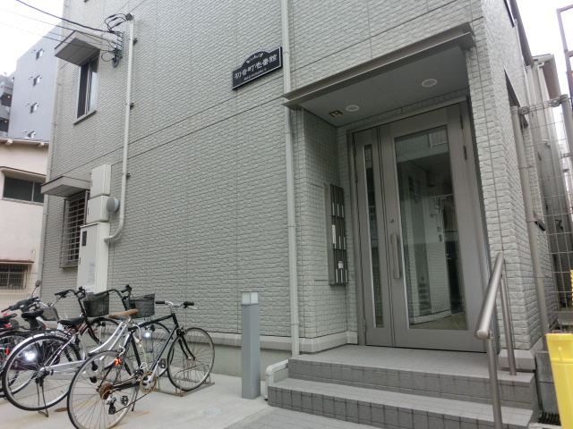 初音町壱番館のエントランス|初音町壱番館　エントランス