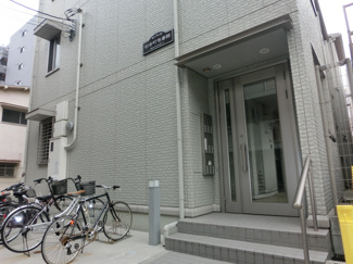 【エントランス】 | 初音町壱番館　エントランス