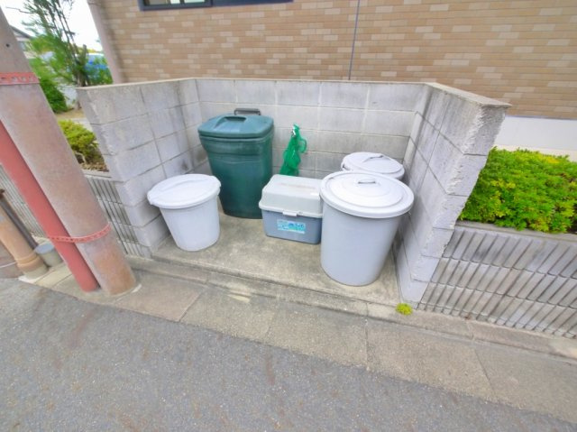 エミエール木津南