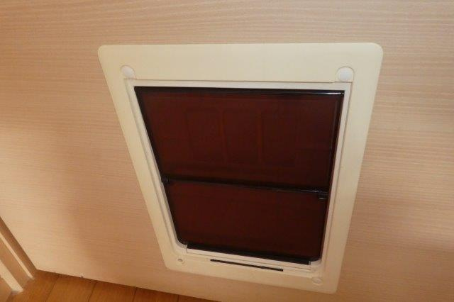 セイバリーＫの設備|ペット用くぐり戸