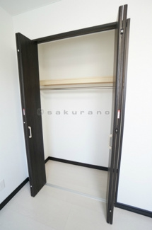 【収納】 | グランフェリーチェ曙 | 大切な衣類を収納できる大型クローゼット