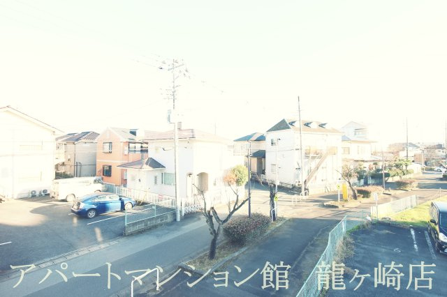 クリスタルハイツの周辺