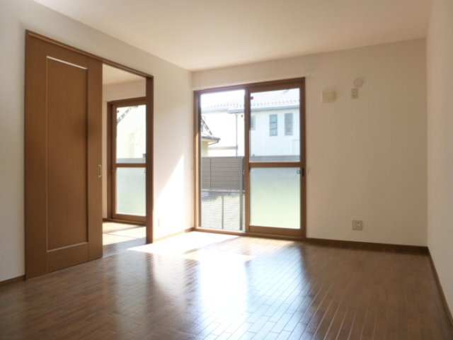 パレス・ザ・グリーンBの居間・リビング