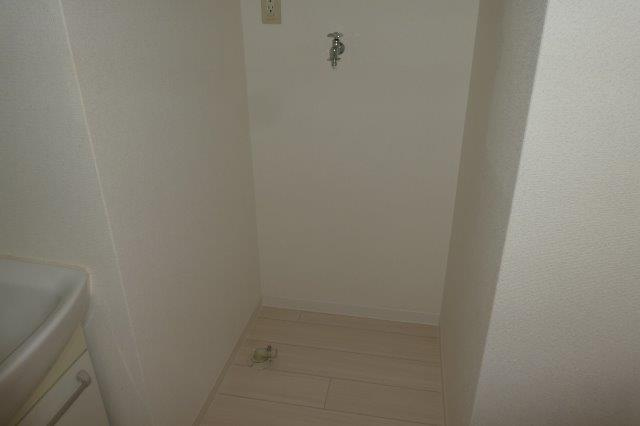 サンパレス幸町の内装|シューズボックス１