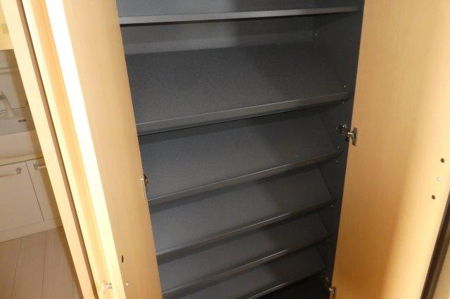 サンパレス幸町の玄関