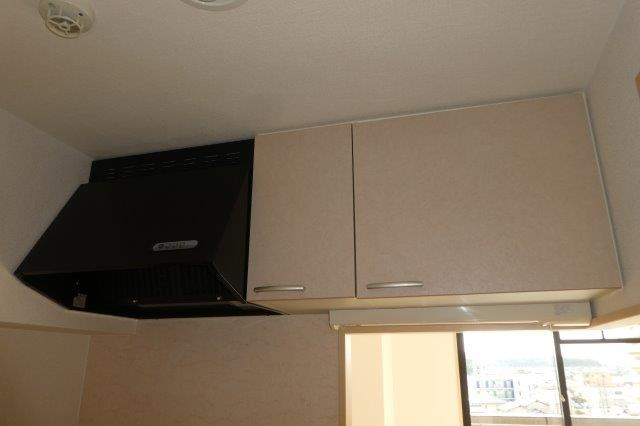 サンパレス幸町のトイレ|トイレ棚