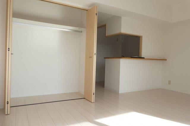 サンパレス幸町の寝室|洋室