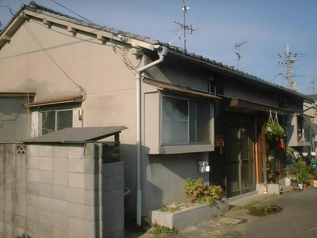 小嶋貸家の外観