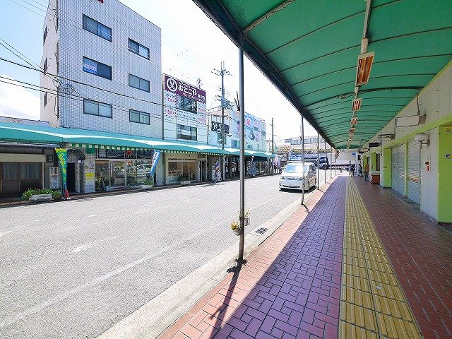 筒井高架下の周辺