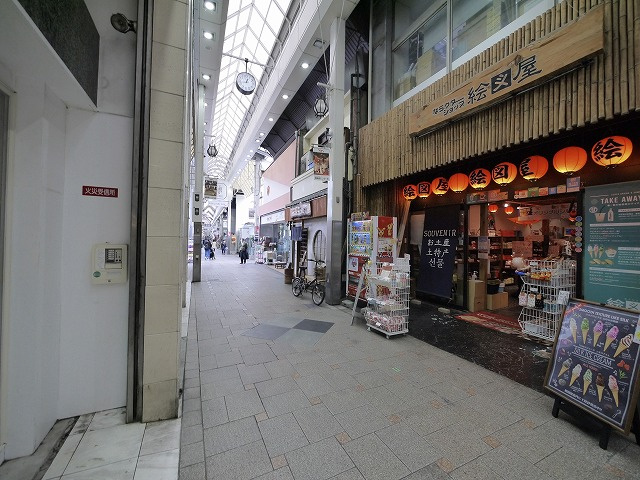 餅飯殿町店舗の外観