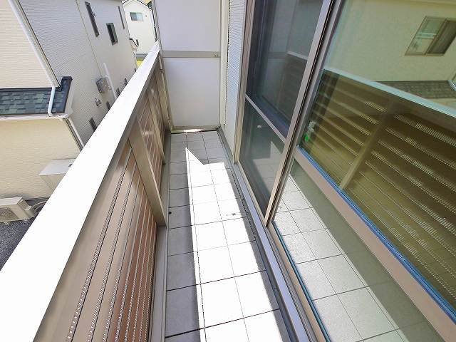 ハニー・コナのバルコニー|お洗濯にも便利なバルコニー付き