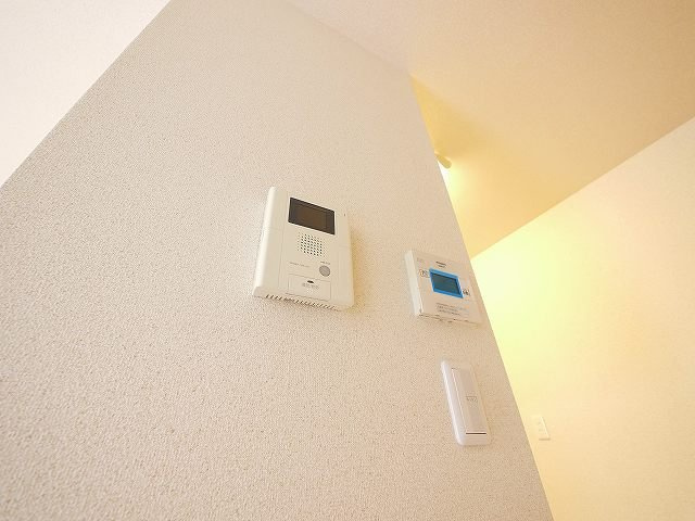 ハニー・コナのセキュリティ|モニター付きインターホン